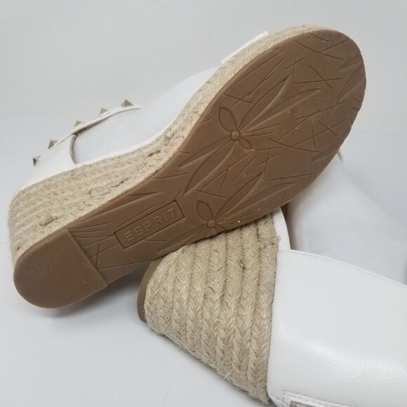 ESPRIT WHITE WEDGE SANDALS SIZE 6.5. PU LEATHER. - Picture 12 of 15